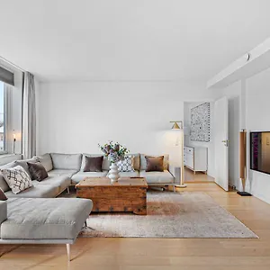 trendy-and-bright-1-bedroom-apartment-with-2-balconies.copenhagenhotelselect.com/